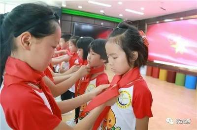 龙游实验幼儿园欢声笑语，县领导为孩子们带来节日祝福